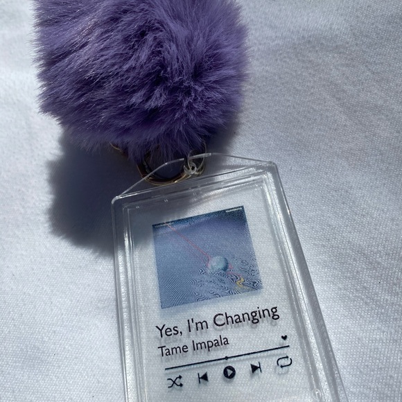 Spotify Custom Keychain - Picture 3 of 11